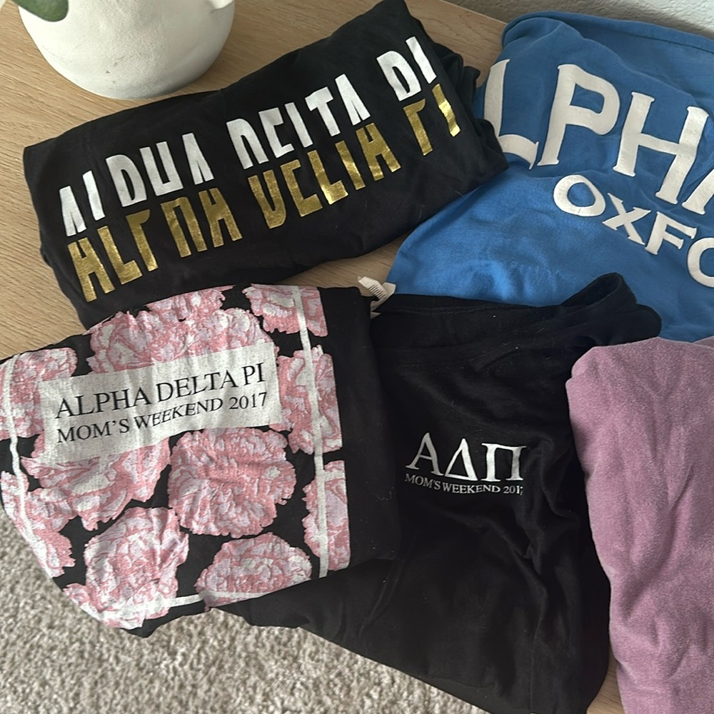 ADPi Tshirt Bundle - 13 tshirts size S-L
